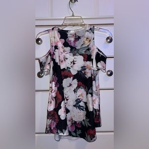 EUC Floral Top